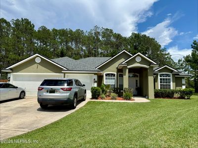 817 ESQUIRE Lane