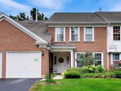 625 Edinburgh Ln