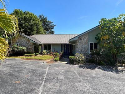 1614 SW Saint Andrews Drive