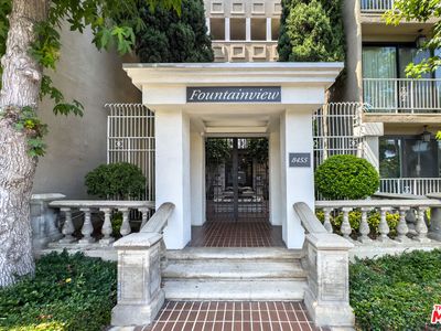8455 Fountain Ave Unit 518