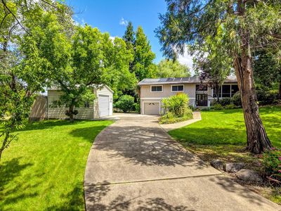 9185 Vista Ct