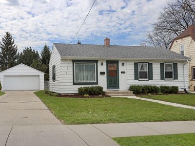 1309 East Warnimont AVENUE