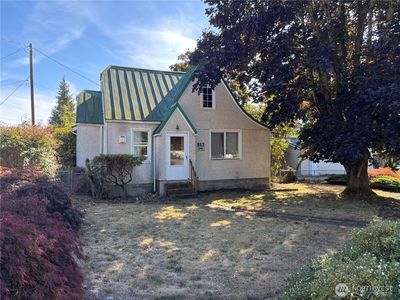 Property at 513 7th Street, Lynden, WA