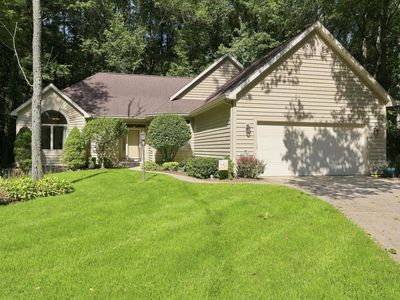 Property at 51071 Streamwood Dr, Granger, IN