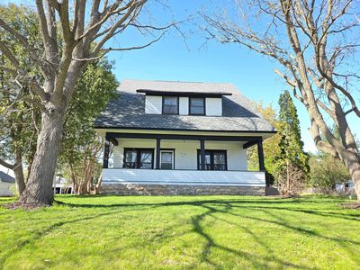 140 W Main St