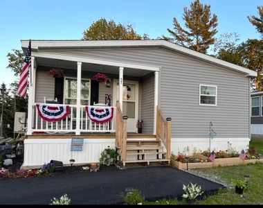 57 Baxter Boulevard