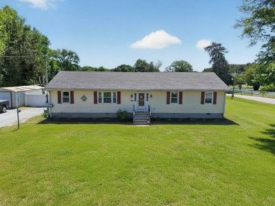22690 Lee Mont Rd
