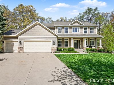 3726 Atwater Hills Ct NE