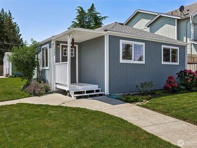 1702 S 94th Street