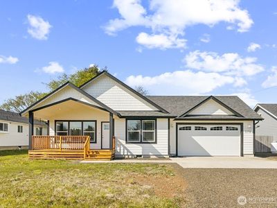 178 Pacific Boulevard NW