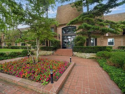 1220 Park Ave W APT 132