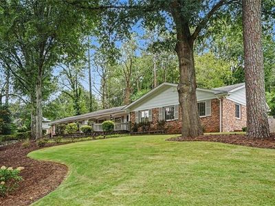 2624 Leslie Dr NE