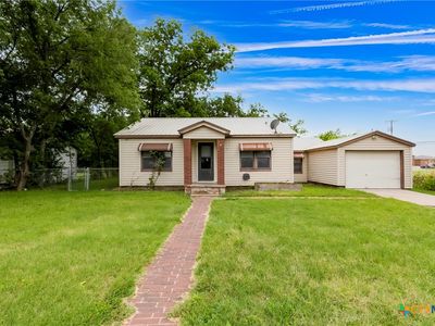 Property at 104 E Reagan Ave, Copperas Cove, TX