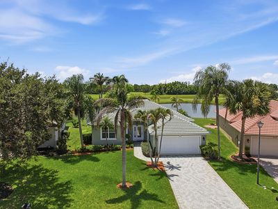 Property at 562 NW Waverly Cir, Port Saint Lucie, FL
