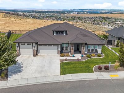 2132 Legacy Lane
