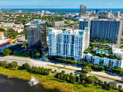 300 S Australian Avenue #520