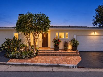 2525 Ivanhoe Dr