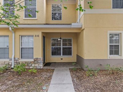 Property at 216 Dragons Fire Pl, Valrico, FL