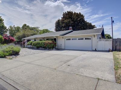 3710 NE Pacific Way