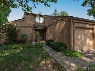 992 Walnut Ct