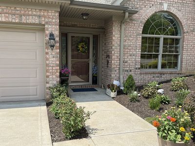 150 Green Commons Dr
