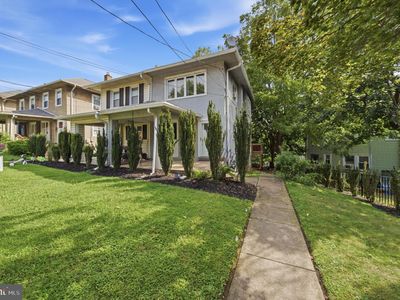 3 Waverly Rd