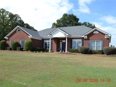 90 Freeman Rd