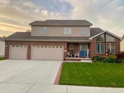 340 E 123rd Pl