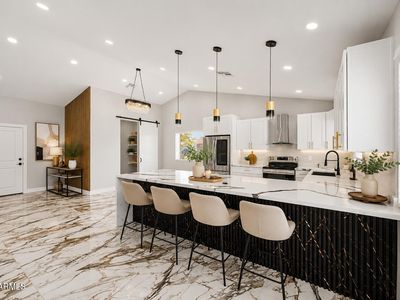 528 W MOHAWK Lane