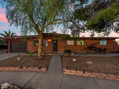 7800 E Joshua Pl