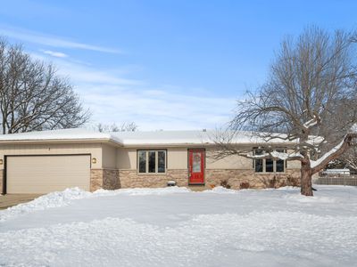Property at 3 Brandywine Ct, South Elgin, IL