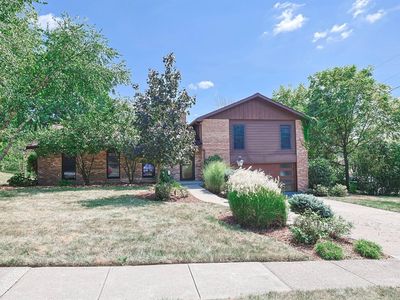 8822 Valley Circle Dr