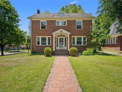 1258 Delia Ave