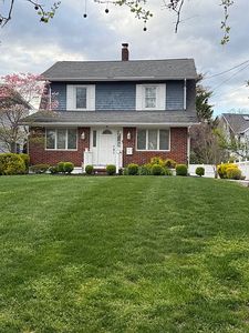332 Pitney Ave