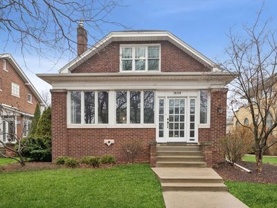 10310 S Hamilton Ave