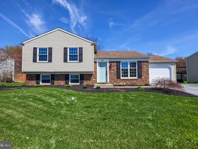 11 Cobblestone Dr