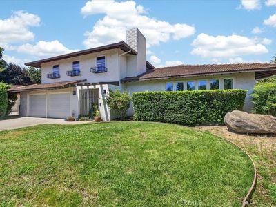3 Pinecrest Cir