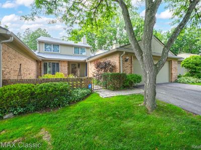 727 Arbor Ct