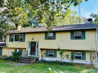 33 Acorn Road