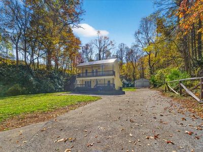 900 Currin Valley Rd