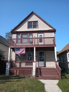 2637 South 9th PLACE