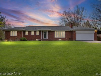 2888 Colonial Way