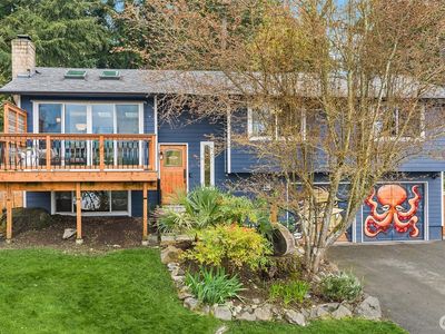 23705 7th Avenue W