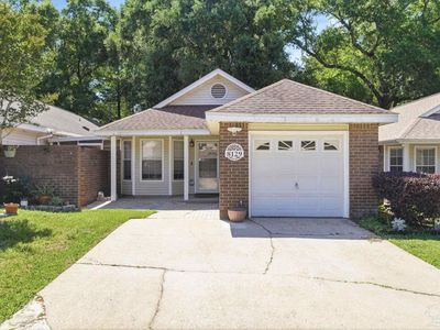 8129 Treetop Ln