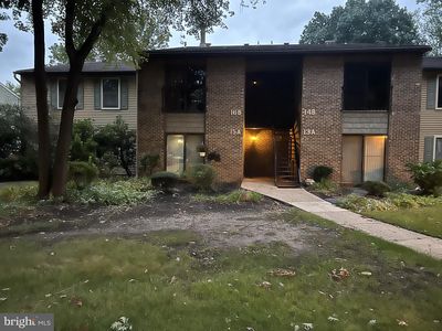 16 W Bluebell B Ln