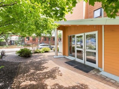 24 Bay State Rd Unit 20
