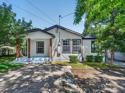 1113 Brock St