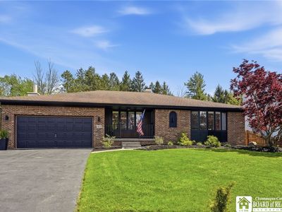 49 Hemlock Ln