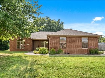 1493 N Hazeltine Dr