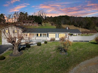 5522 Thornspring Heights Ln